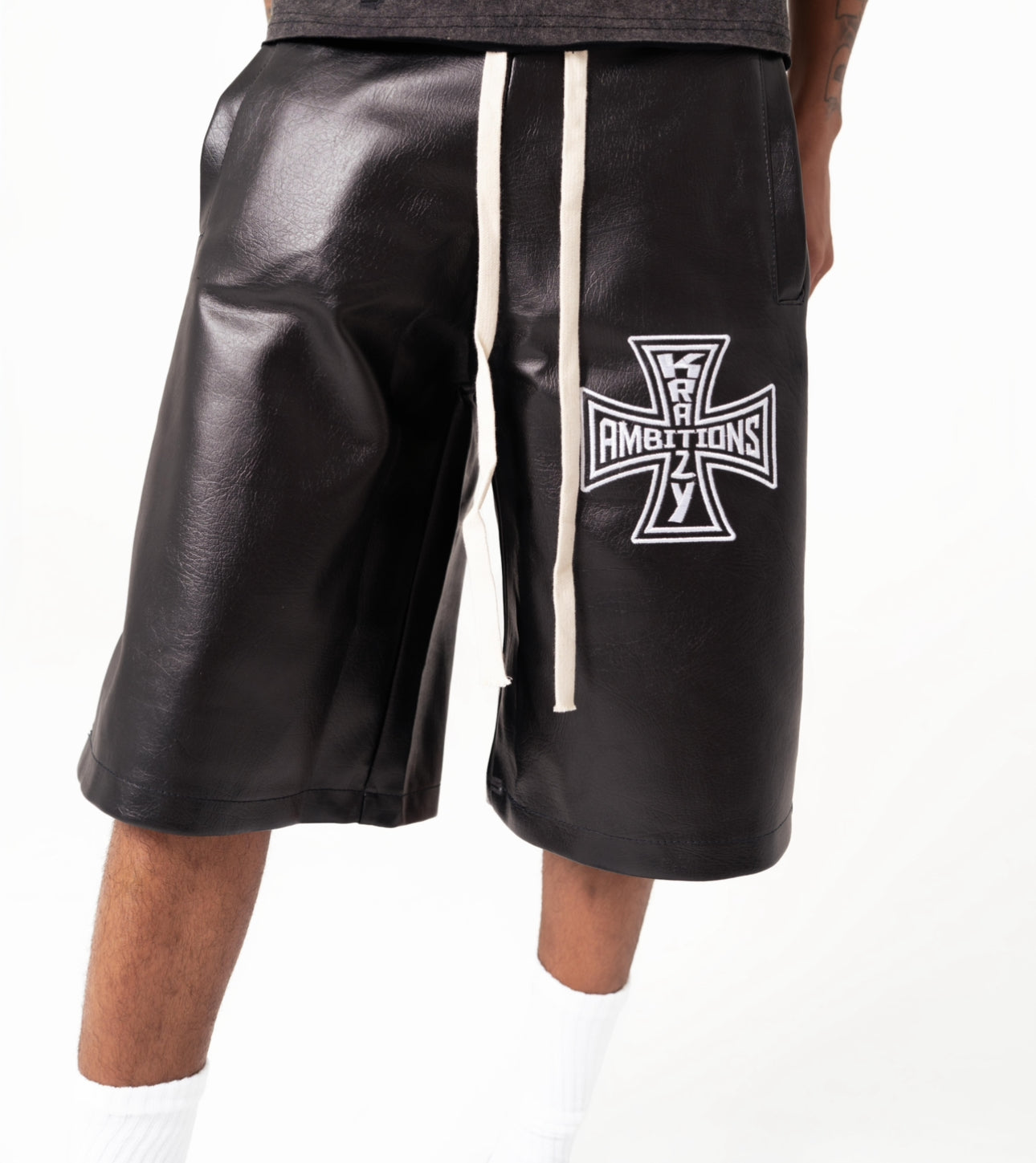 Máison Leather Shorts